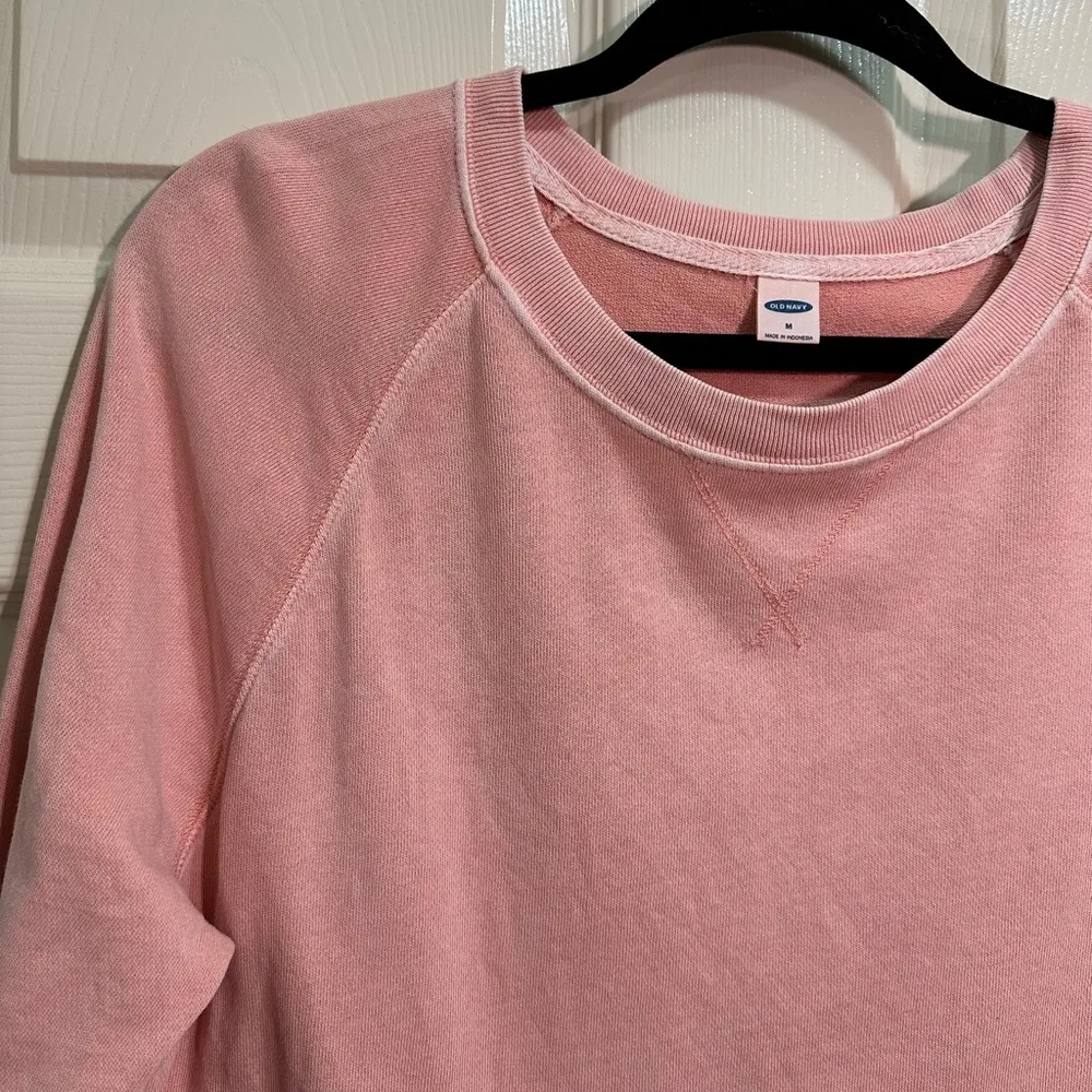 Women’s Old Navy Crew Neck Sweatshirt Pale Pink Coral Dip Dye Size Medium - Image 2