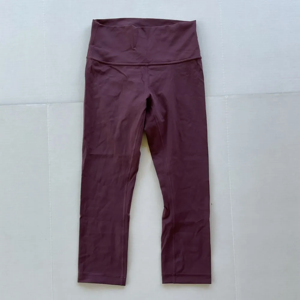 Lululemon Women’s Wunder Under High-Rise Crop 21” Red Merlot Leggings Size 6 - Image 3