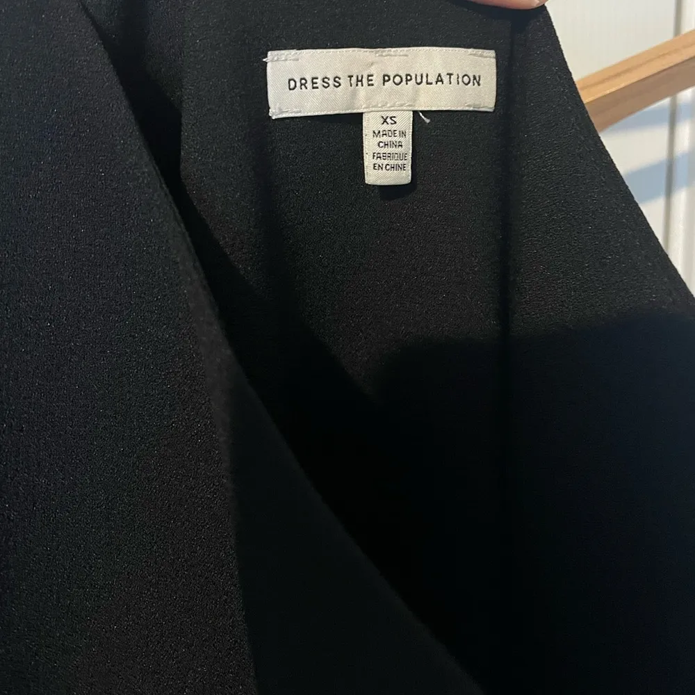 DRESS THE POPULATION Georgina Black Gown - Image 10