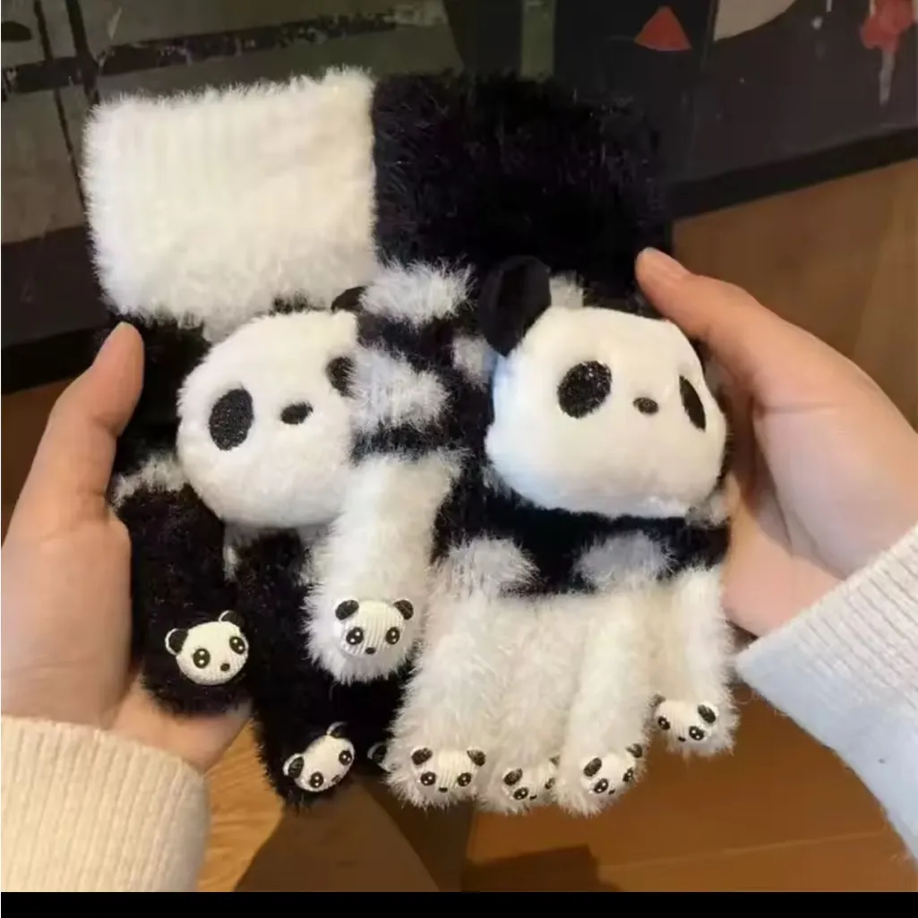 Adorable Panda Mittens - Image 2