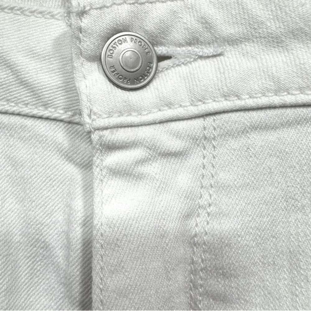 Boston Proper Newport Slim Straight White Denim High Rise Jeans Size 12 - Image 7