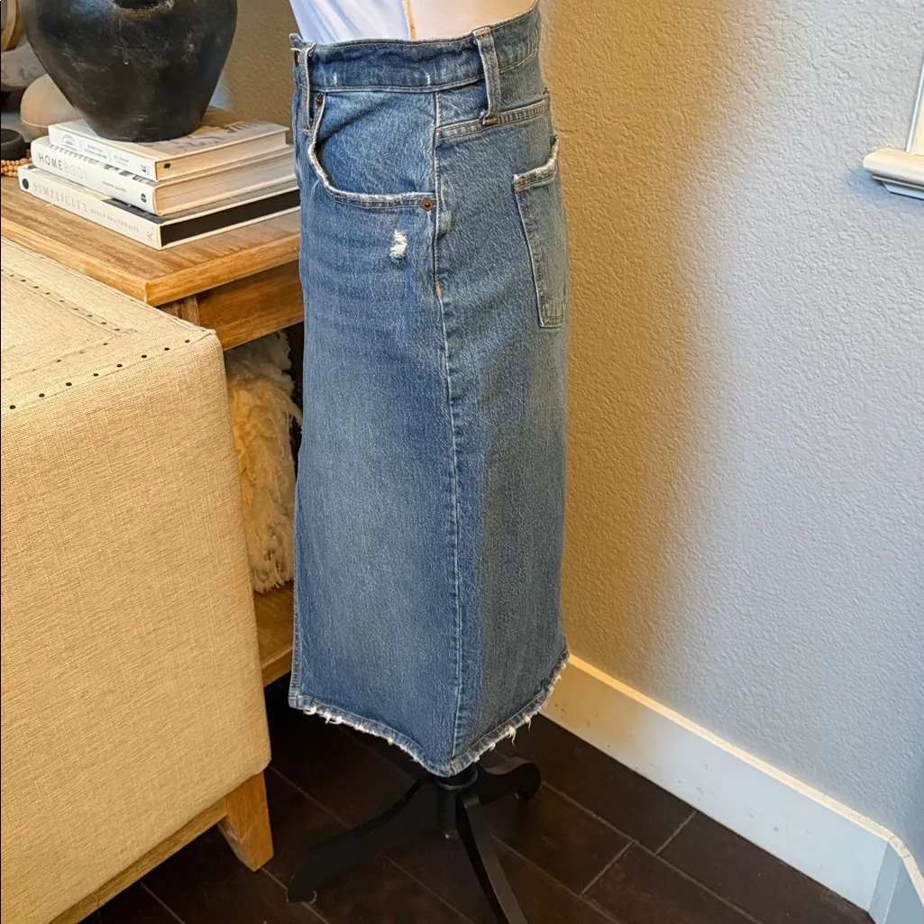 Universal Thread Blue High Waist MIDI Denim Skirt Size 8 - Image 5
