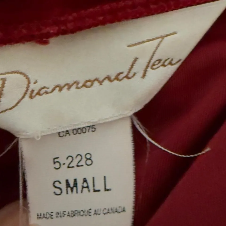 Vintage Burgundy Velvet / Velour Garment — Union Made in Canada (c. 1970s–80s) - Image 5