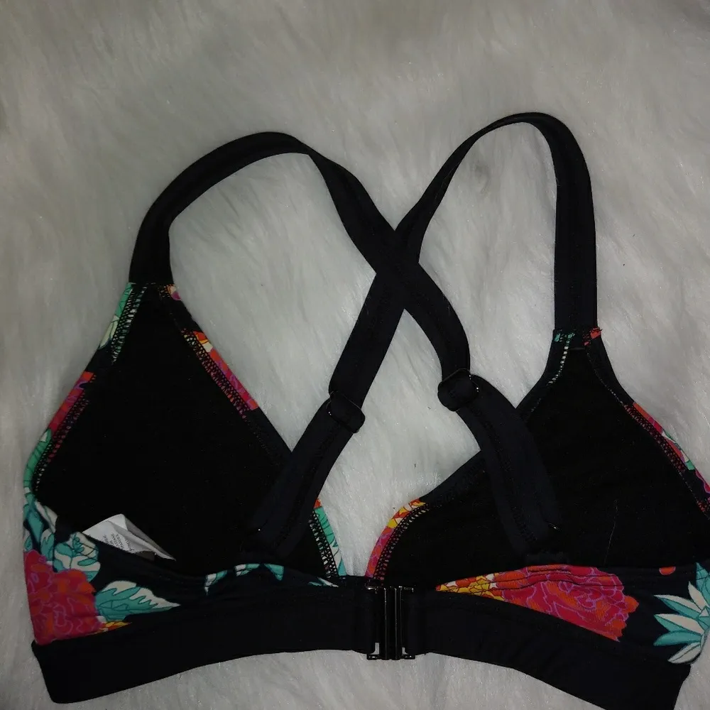 Sunseeker M Black Pink Bikini Swim Top Size M - Image 2