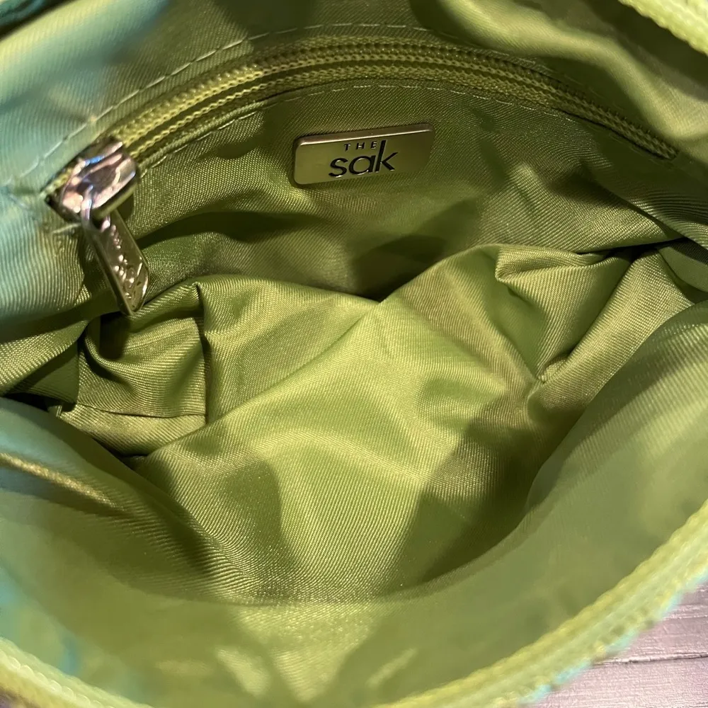 NWOT  Green Crochet Cosmetic Bag - Image 7