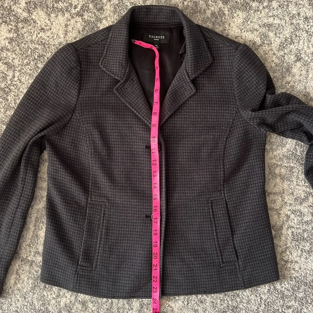 Talbots Petite Black and Grey Houndstooth Blazer - Image 9