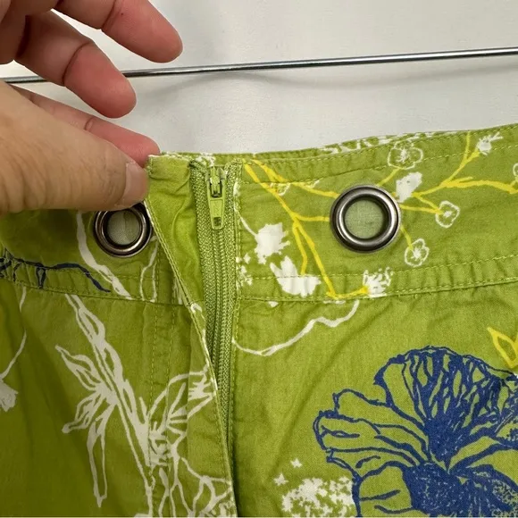 Chico's Cropped Capri Pants Womens 2 Green Cotton Floral‎ Print Tropical Coastal - Image 4
