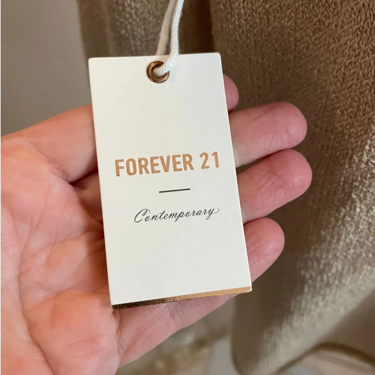 Forever 21 Contemporary Sweater Womens Medium Top - Image 4