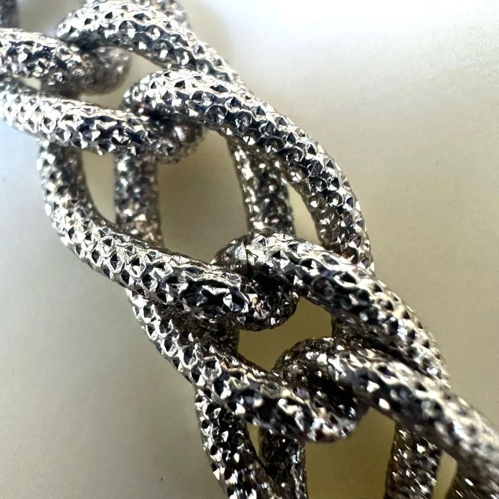 Silver tone link bracelet - Image 3