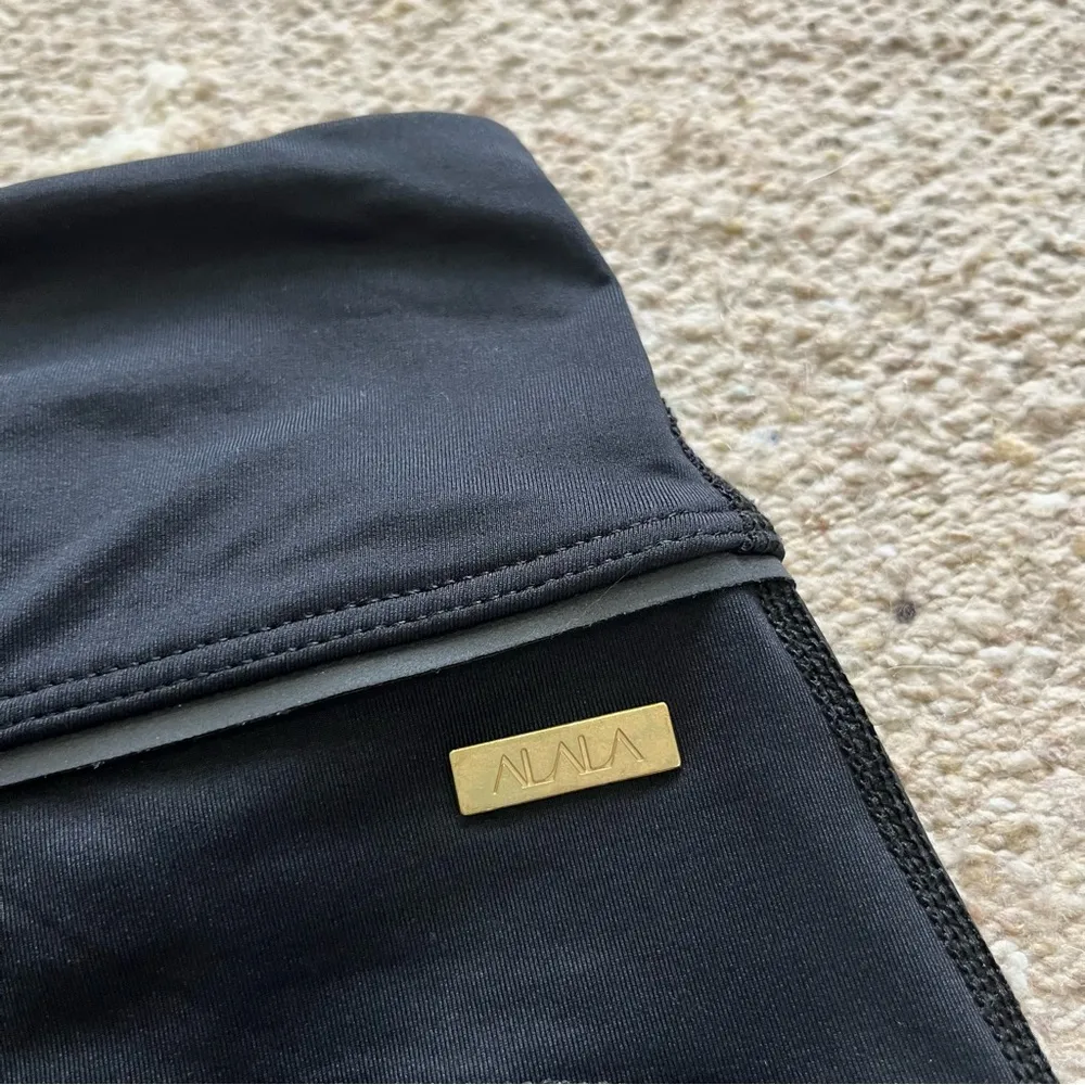 x Revolve Captain Colorblock Crop Mesh Leggings - Image 11