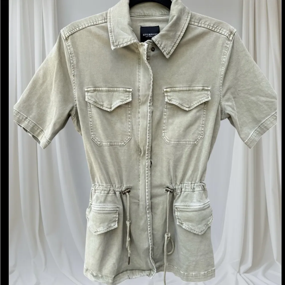 Liverpool Short Sleeve Cargo Jacket Small - Image 2