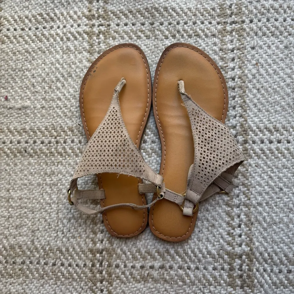 Time and Tru Sandals Brown Size 6 - Image 2