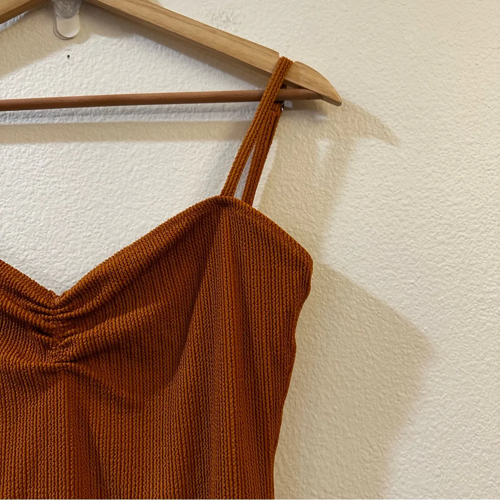 WANDERLUST Swim One Piece Tan Sienna Textured Swimsuit Size Large - Image 3