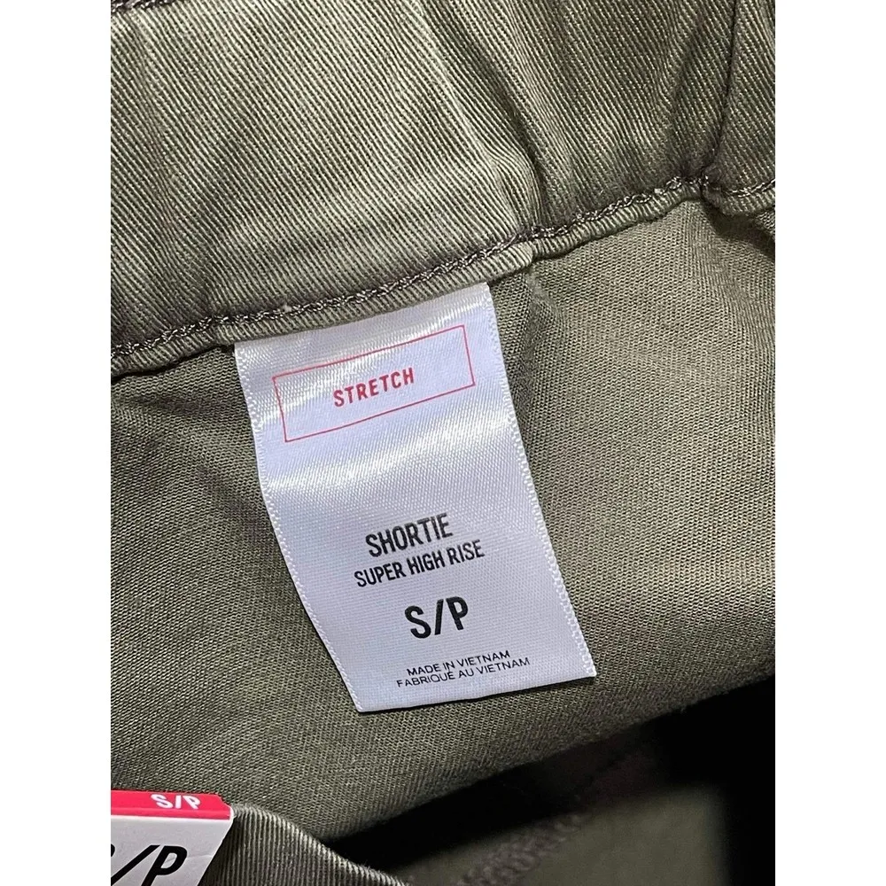 Express SMALL Shortie Super High Rise Stretch Green Shorts - Image 4