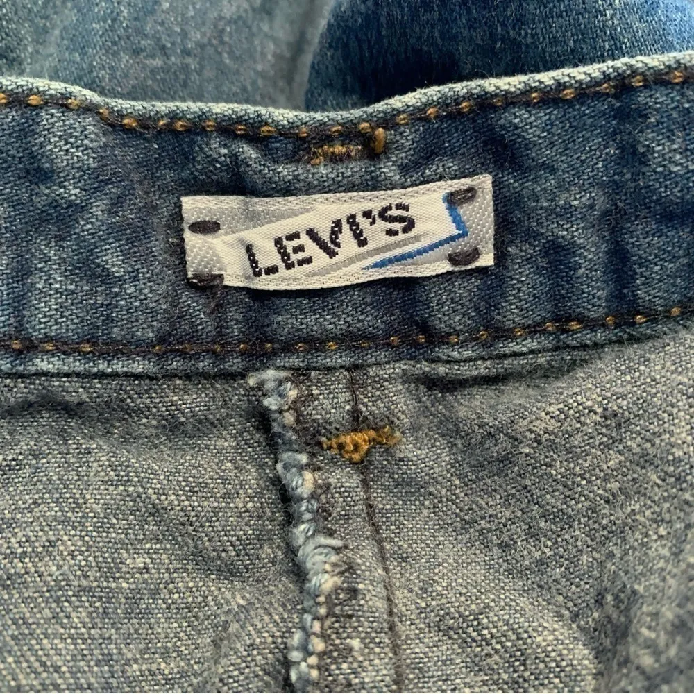 Women's Vintage 80s Levi's pleated high rise Mom jeans size 14 - Image 8