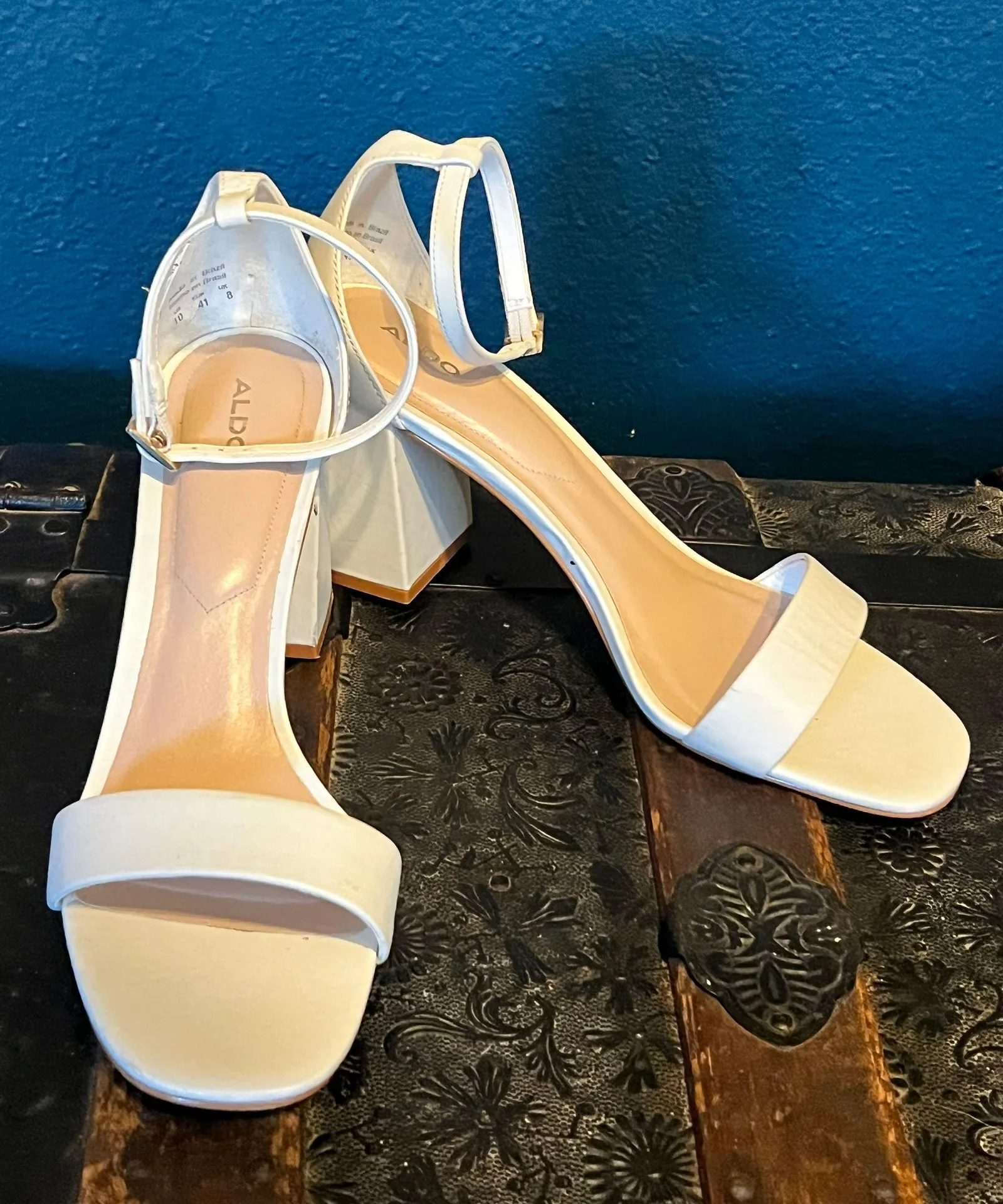 Thick Heel Sandals - Image 3