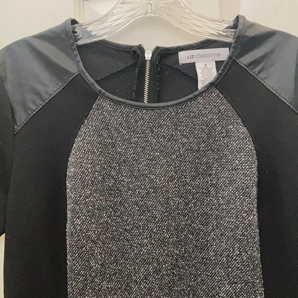 FINAL MARKDOWN Liz Claiborne sheath style dress medium - Image 3