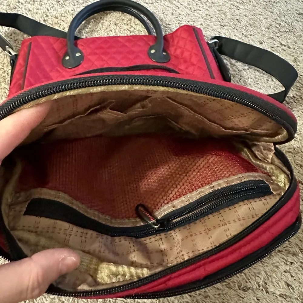 Travelon Quilted 2 in 1 Convertible Tote/Crossbody Bag - Image 12