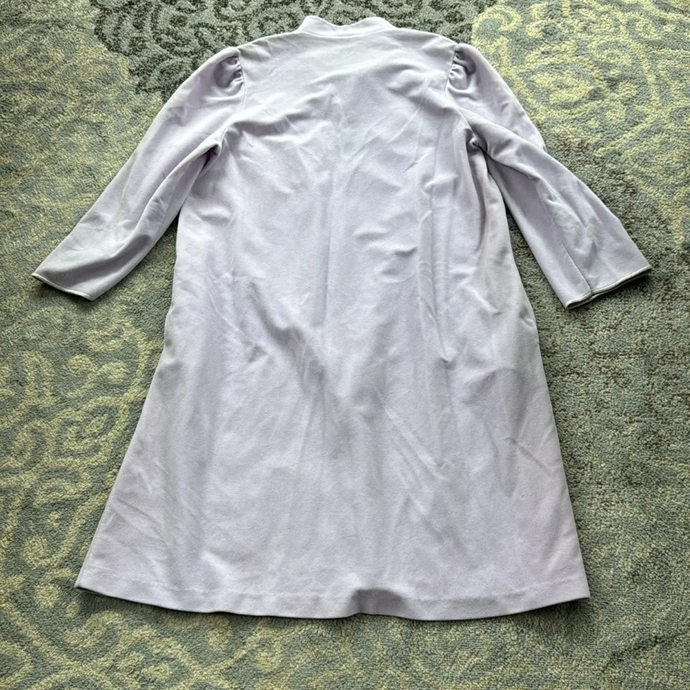 Vintage Vanity Fair Embroidered Housecoat Robe Lavender Medium - Image 5