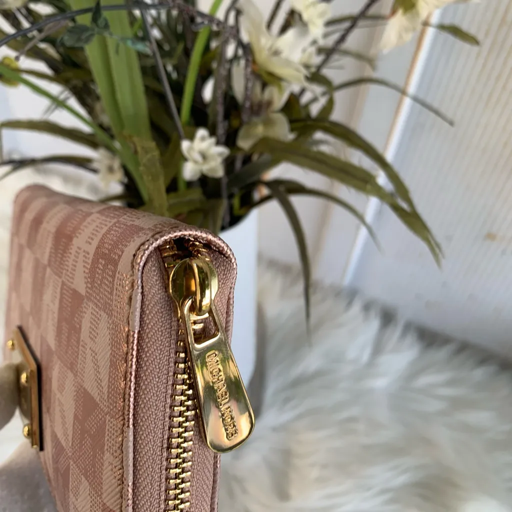 Michael Kors Checkered Rose Gold Continental Wallet - Image 5