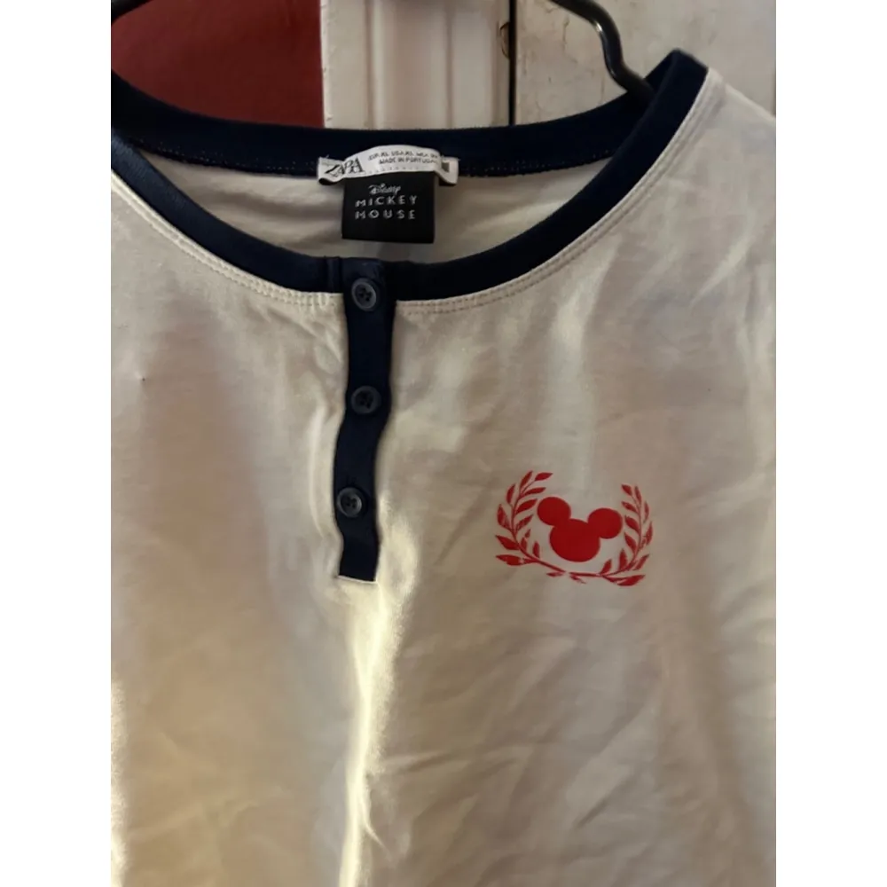 Zara Women’s Mickey Mouse Graphic Tee T-Shirt, Size XL, White & Black - Image 7