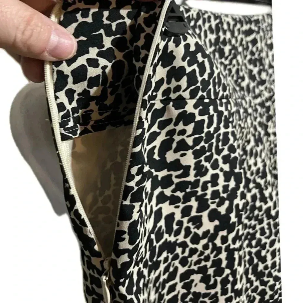 Loft animal print size zip shorts size 4 - Image 3