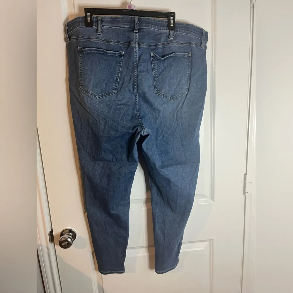 Torrid 5 Button Sky High Skinny Premium Everyday Stretchy Casual Jeans Sz 24R - Image 2