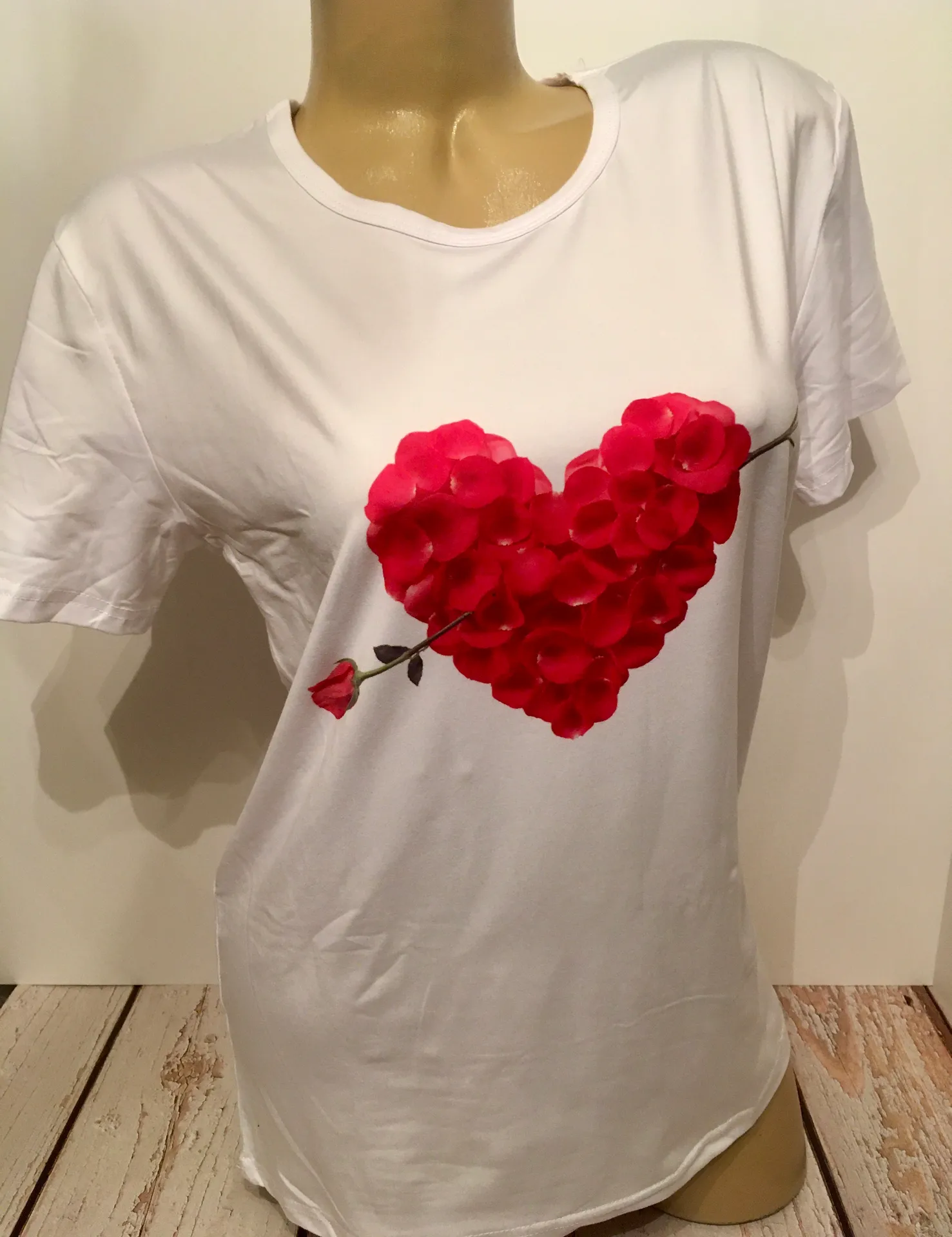 Heart Rose Petals Shirt, Large Red - Image 3