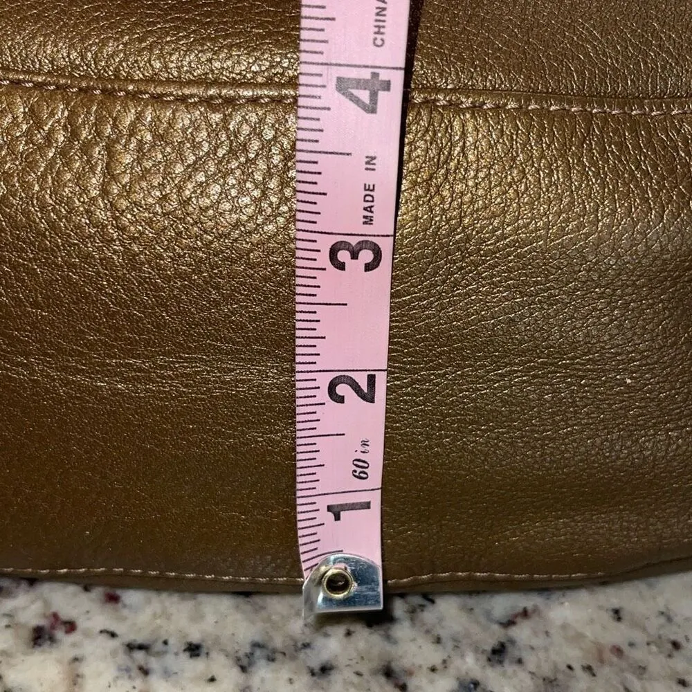 HOBO International Slouch 90s Style Gold Shoulder Bag w/story‎ card Medium - Image 11