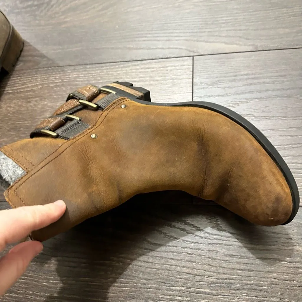 Sorel Women’s 7.5 Lola Ankle Boot Waterproof - Image 7