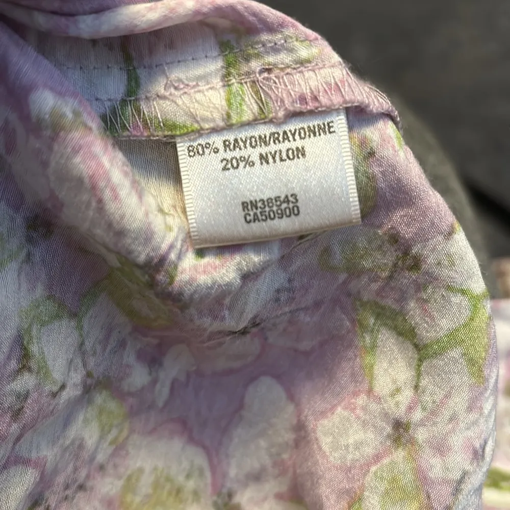 Van Huesen studio lavender flower print long sleeve top size XL - Image 7