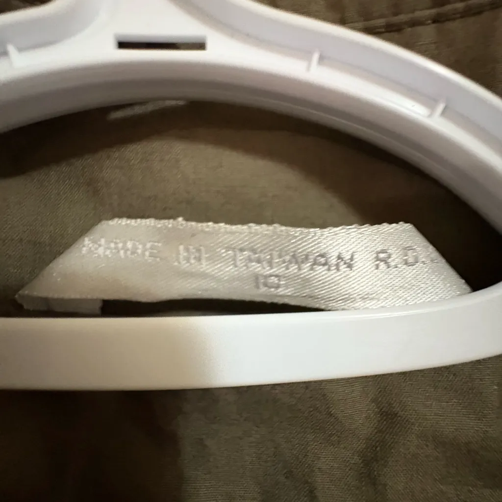 Vintage I Magnin Chic Olive Green Coat Size 10 - Image 7