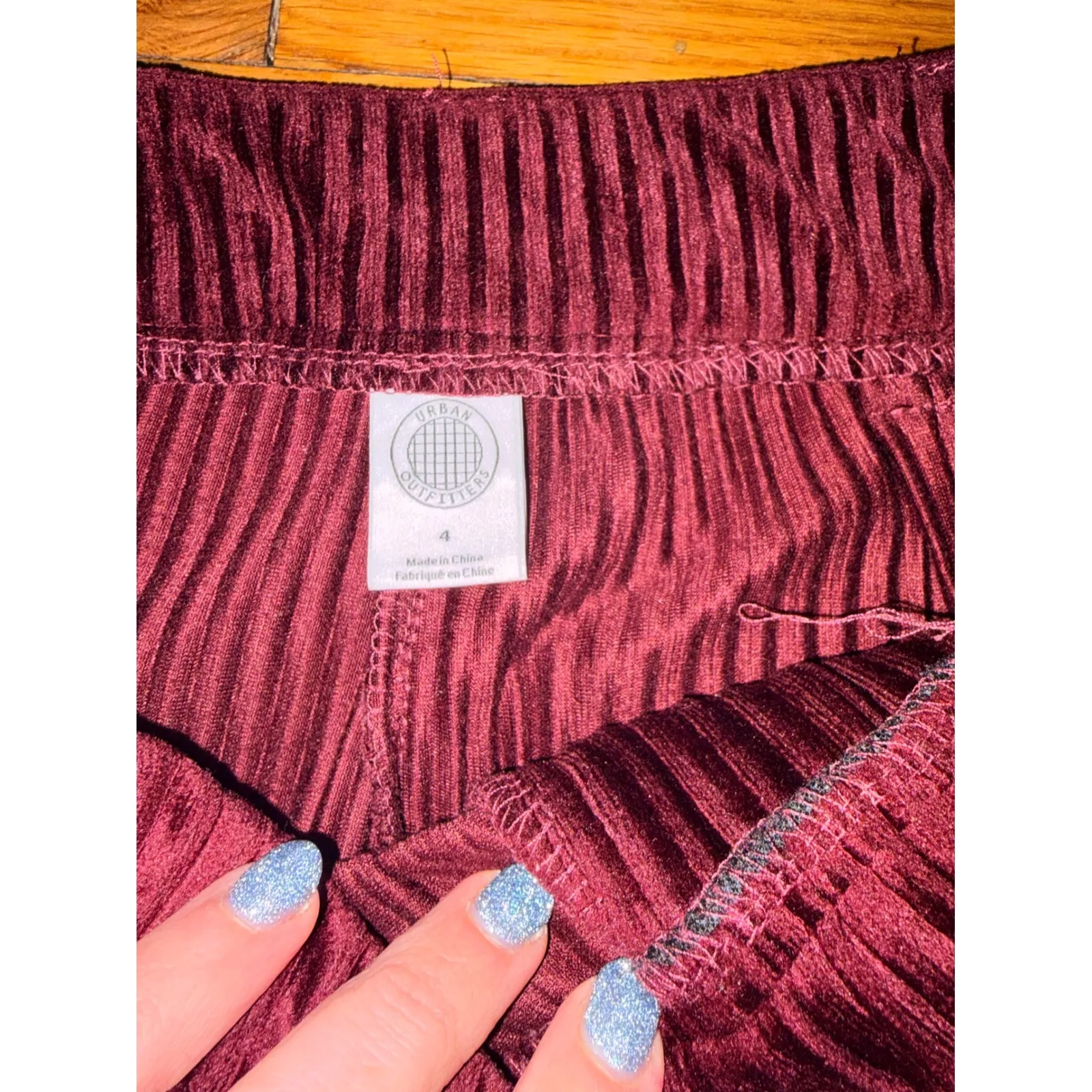 Urban Outfitters Burgundy Velvet Pleated Wide Leg Pants Size 4 Whimsigoth whimsy - Image 3