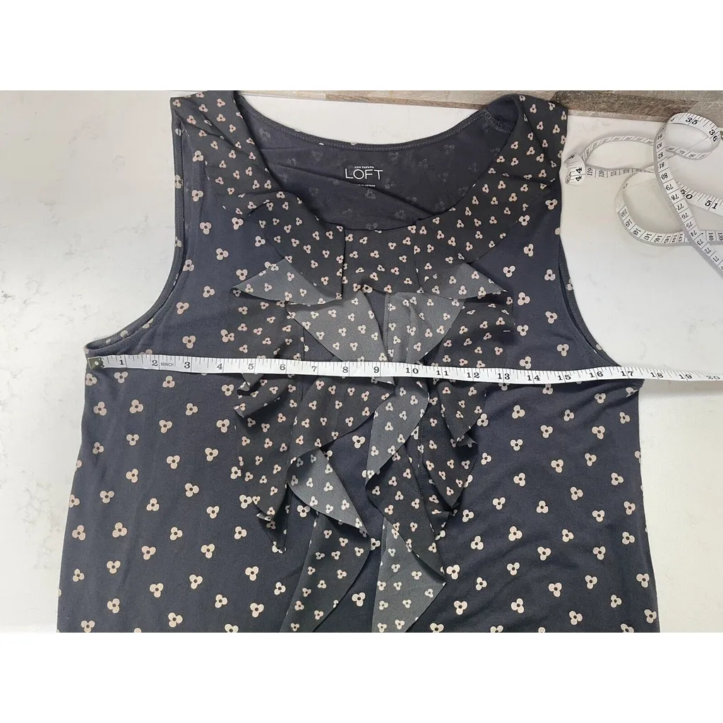 Ann Taylor Loft Women's Sz M Sleeveless Rufle Front Blouse Gray - Image 9