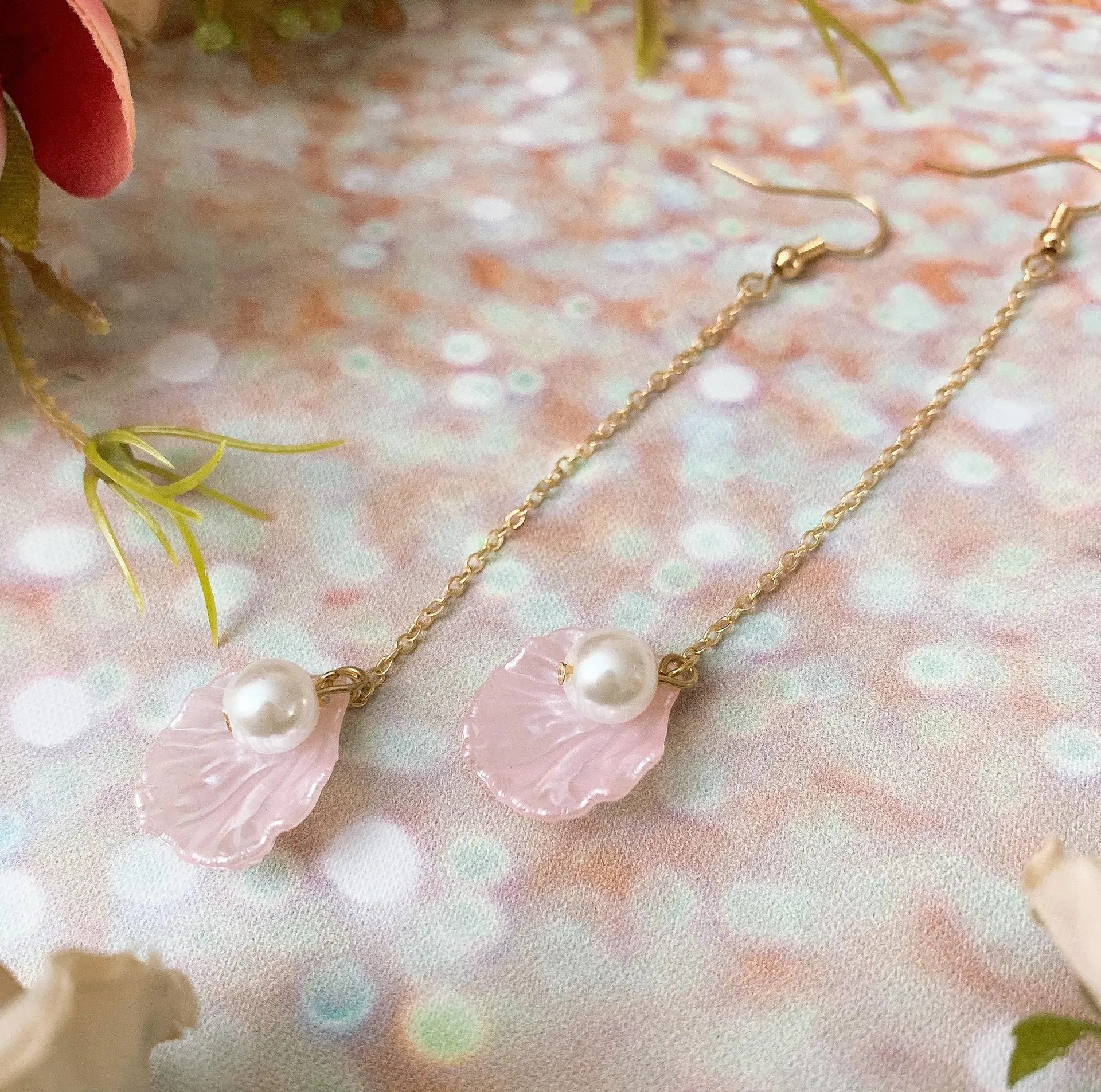 Pink Clam Shell With Pearl Dangle Drop Statement Earrings - Image 2