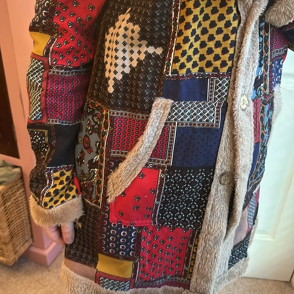 Patterned Fuzzy Lined Hoodie Jacket Tan Size M - Image 6