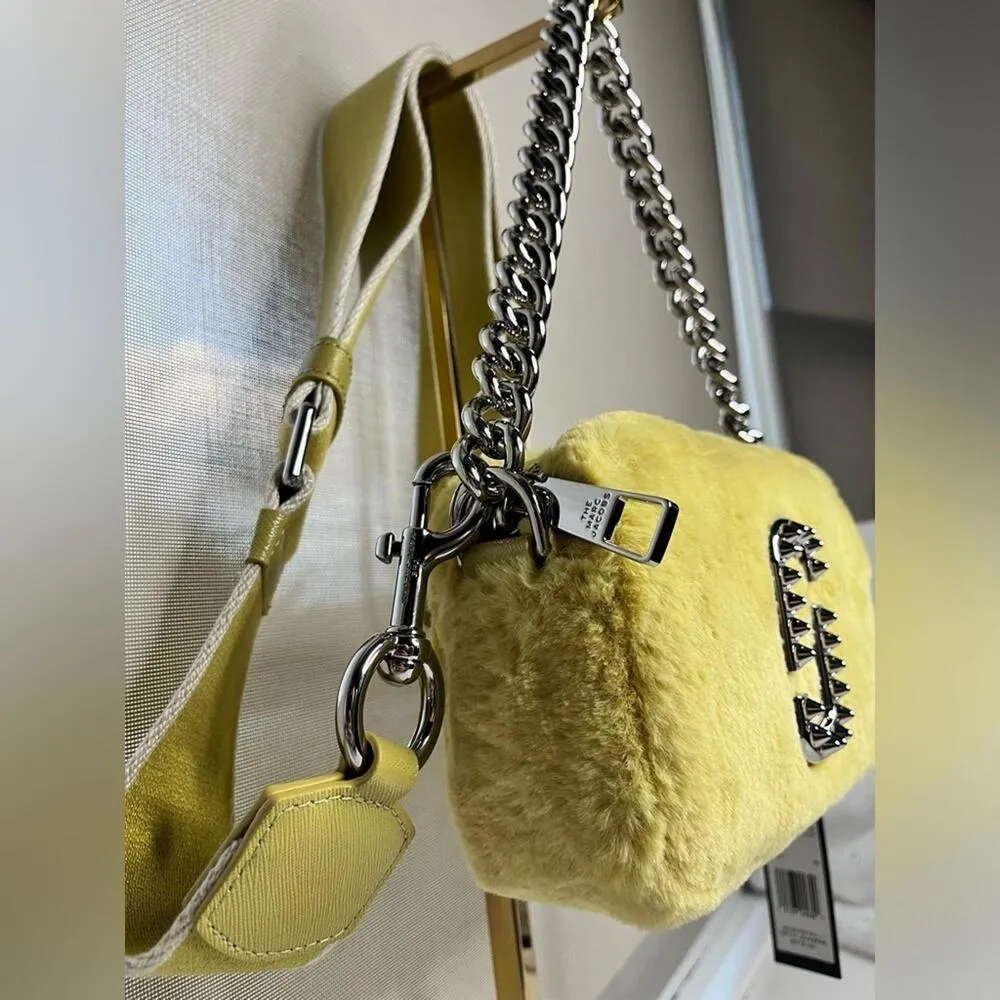 Marc Jacobs Luxe Snapshot Camera Bag Yellow Faux Fur Chain Strap NWT - Image 4
