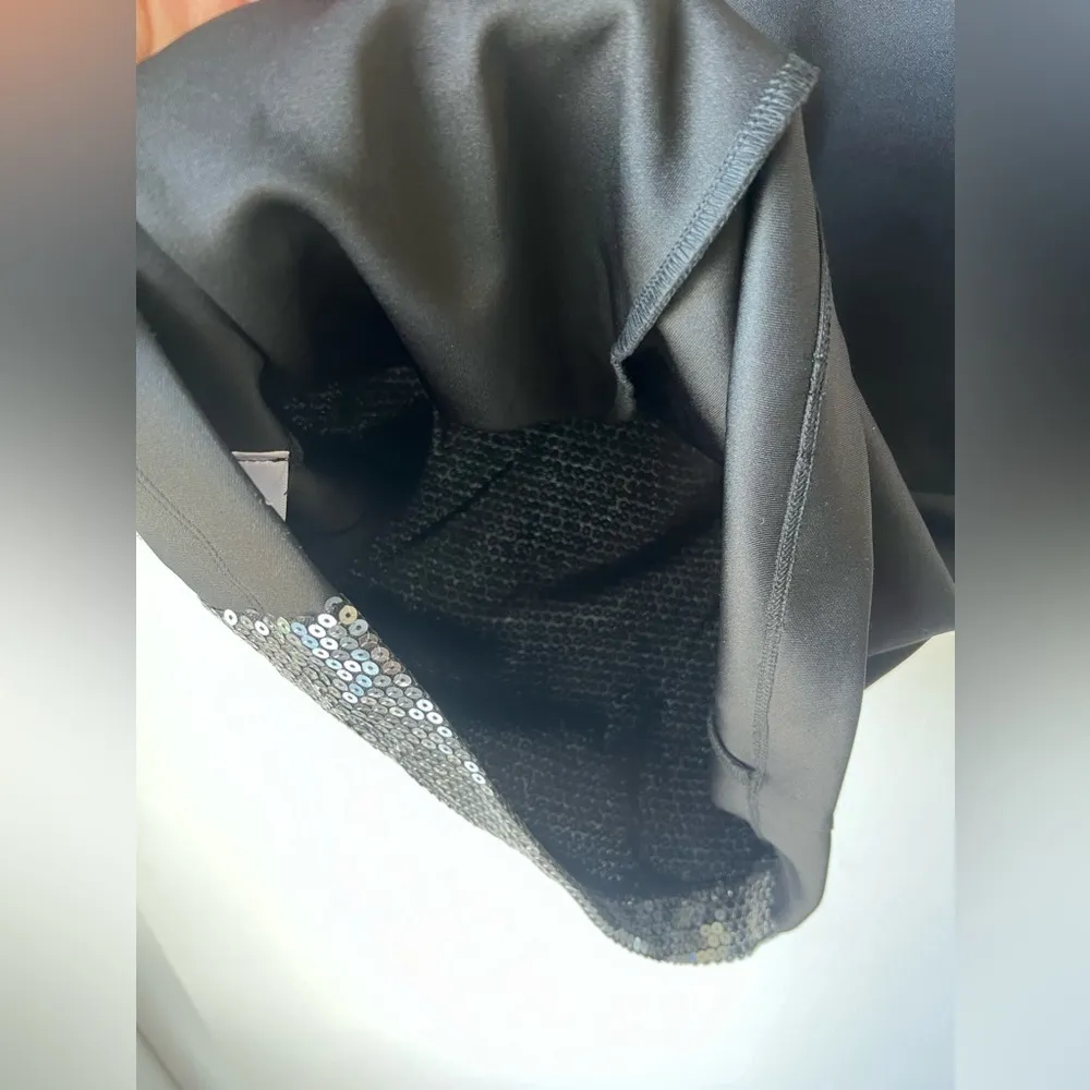 Women’s dress black metallic silver sleeveless cocktail dress mini M. - Image 4