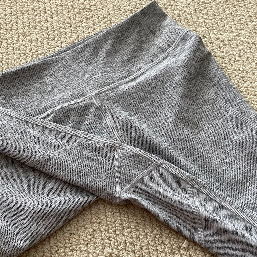NEW Outdoor Voices 7/8 Warmup Leggings Grey Size Small Textured Compression NWOT - Image 7