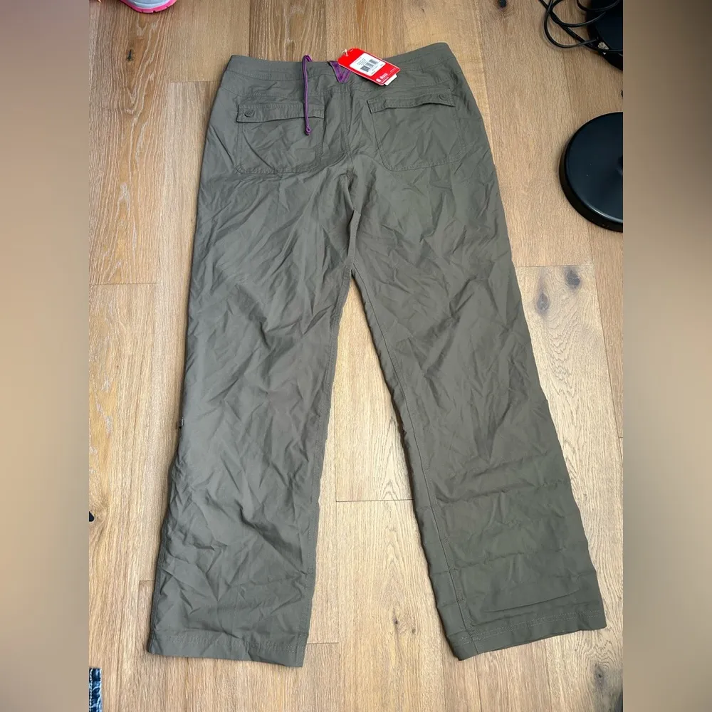 Size 10 North Face Hiking Pants, Women’s Large Hiking pants - Image 8