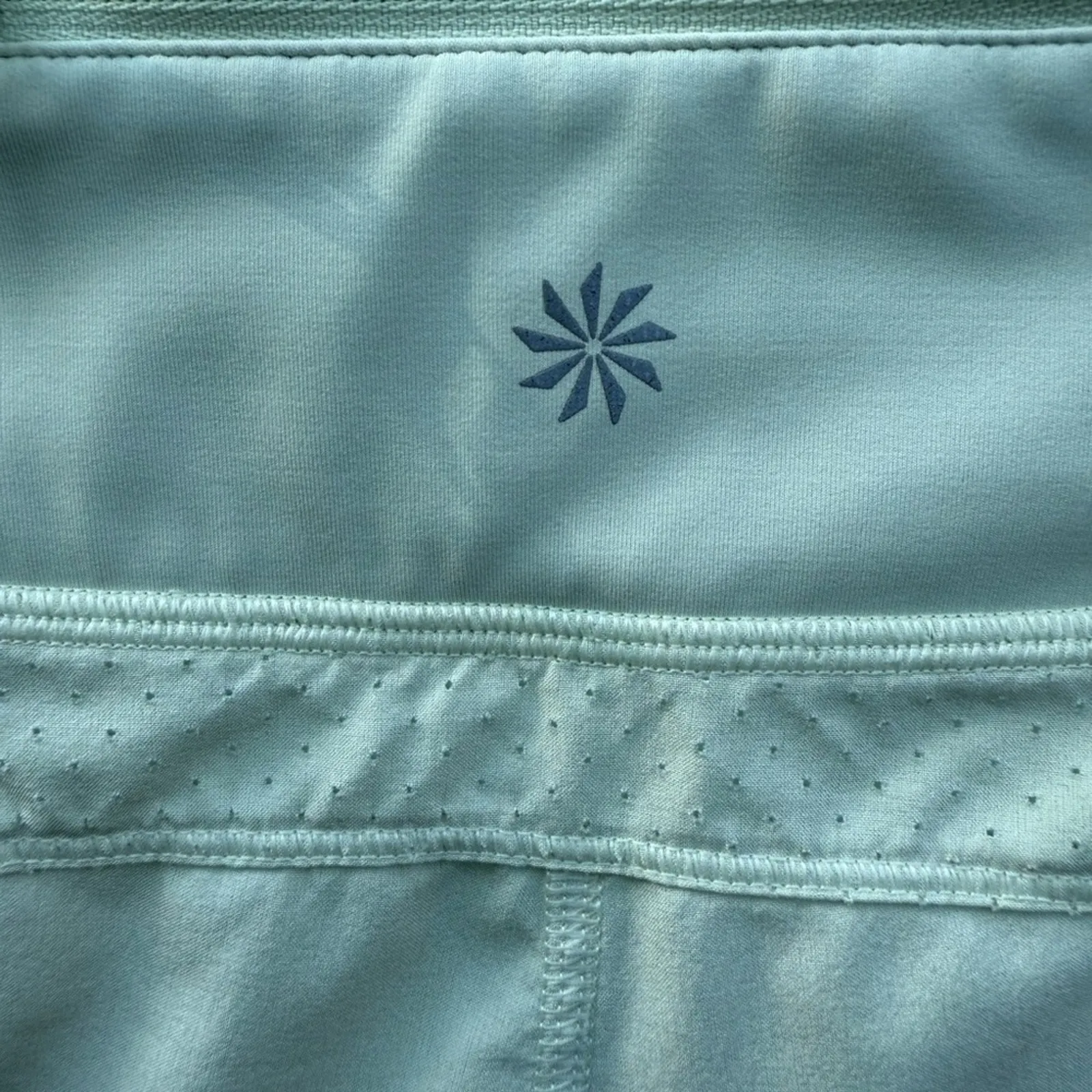 Athleta Pale Yellow Run With It 4.5” Athletic Athleisure Shorts - Image 10