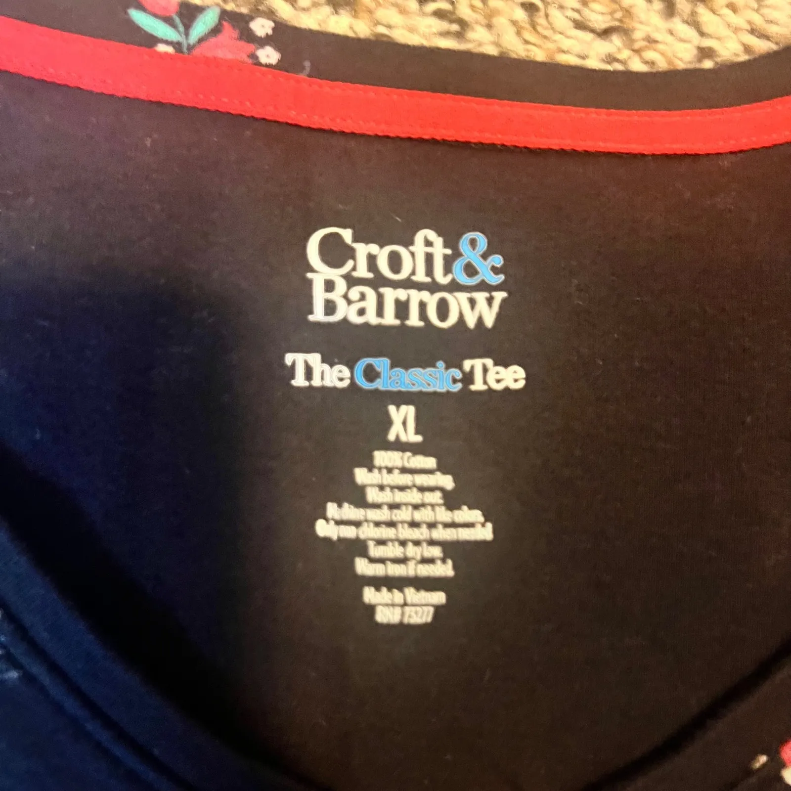 Croft & Barrow Classic Tee Womens XL Black Floral Long Sleeve V Neck Cotton - Image 2