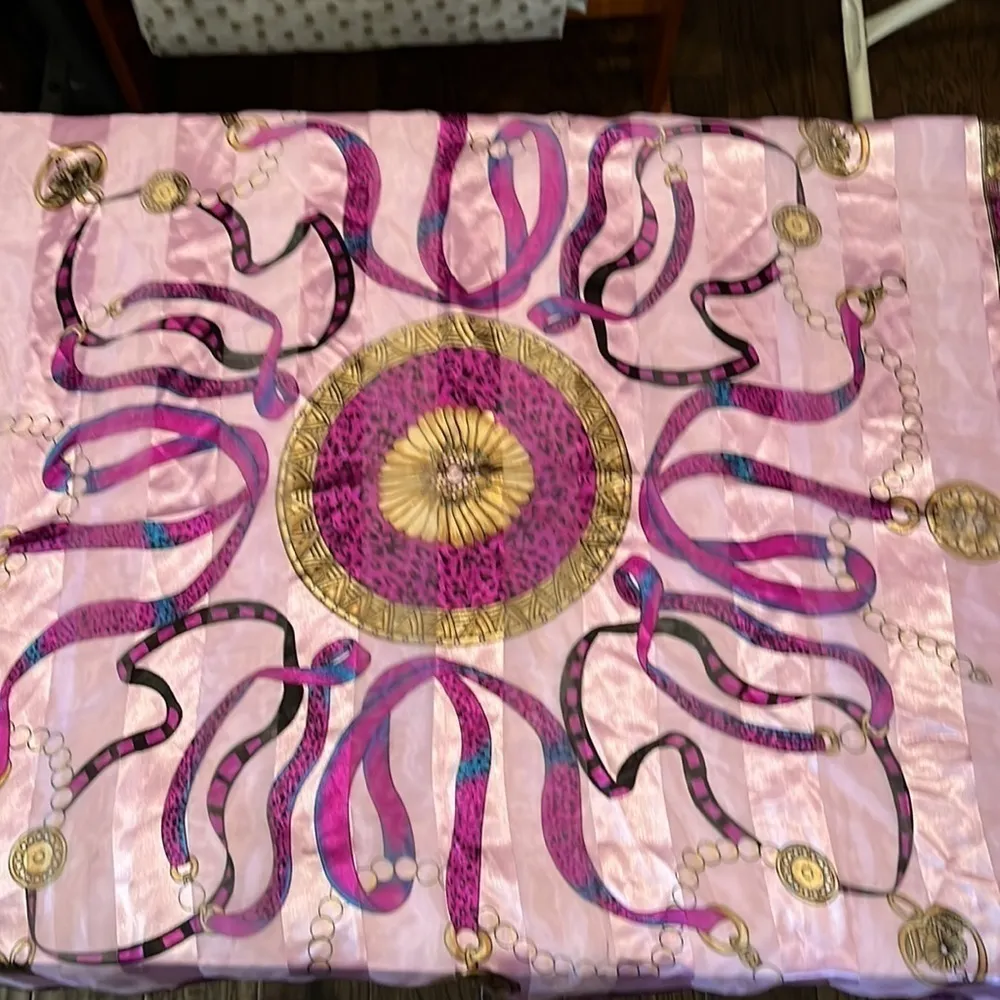 Purple Black Leopard Print Pattern Scarf Gold Tone Chains Sz 36” x 36”  Lavender - Image 11