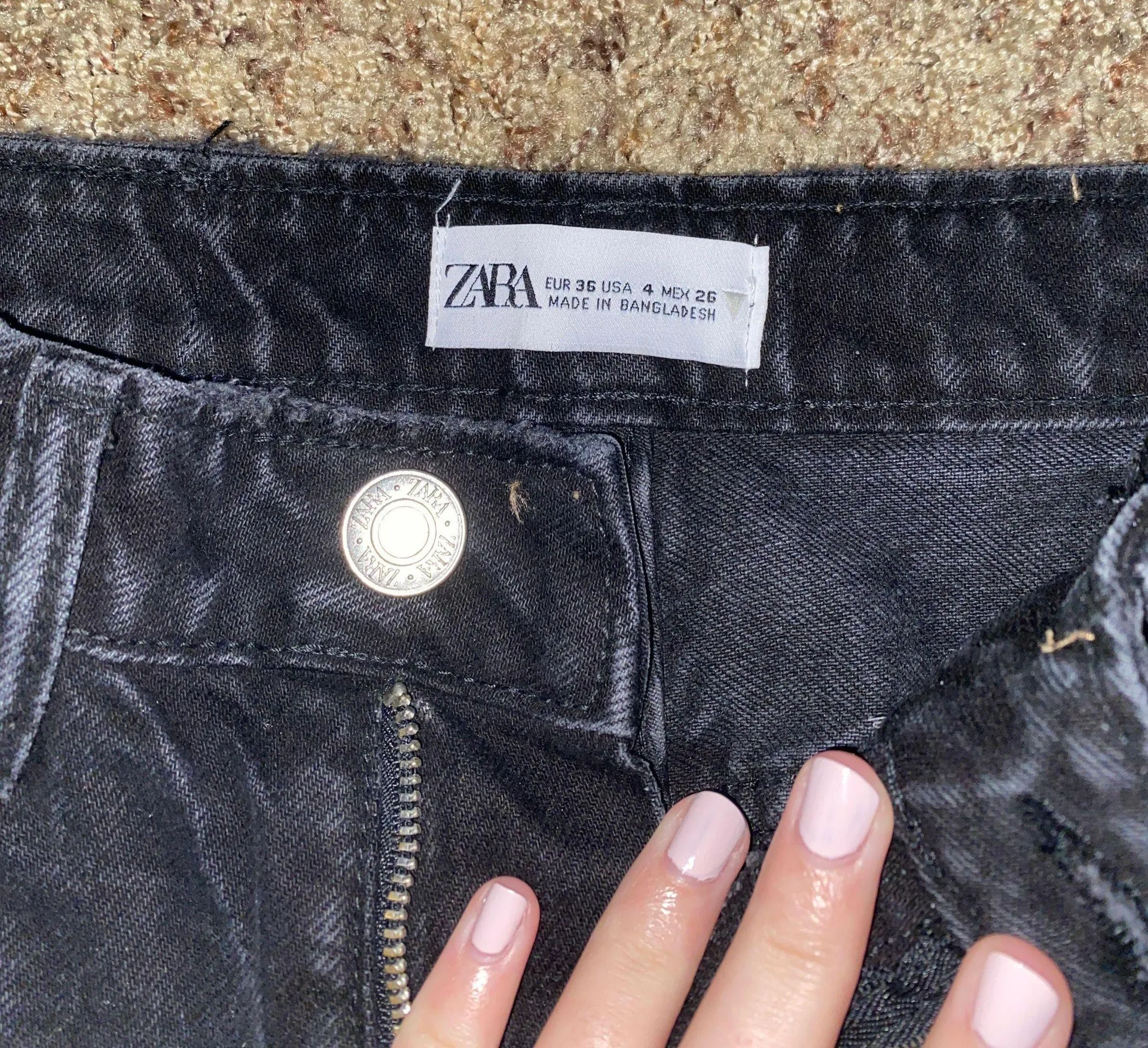 Mom Fit Jeans - Image 4