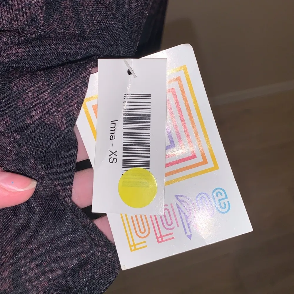 NWT Lularoe Simply Comfortable Grey High Low Oversized Shirt - Image 5