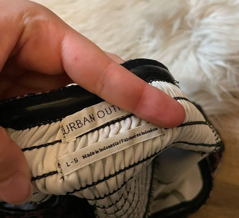 URBAN OUTFITTERS Alba Velvet Strapless Peplum Top - Image 3