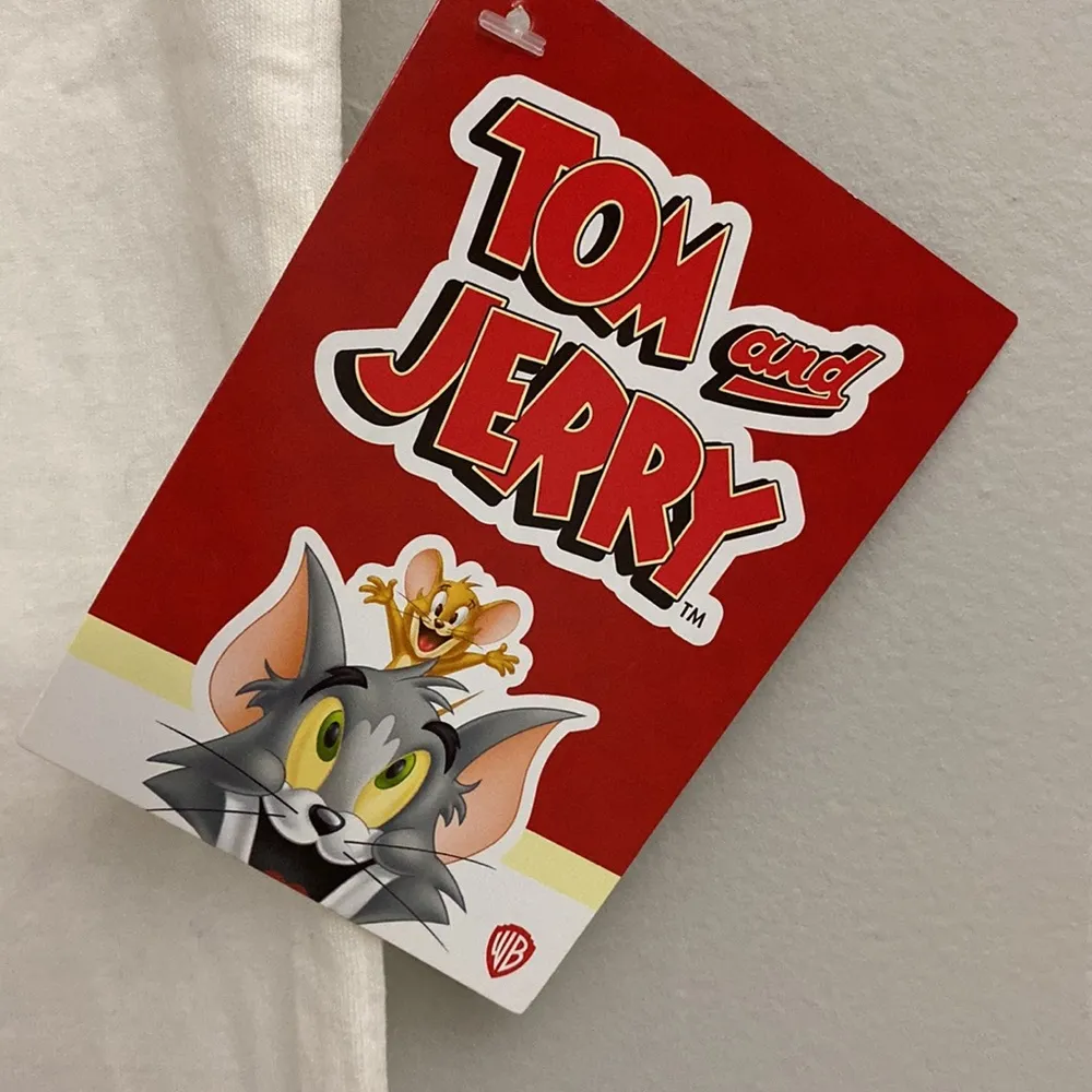 Tom & Jerry women’s tan large graphic T - Image 4