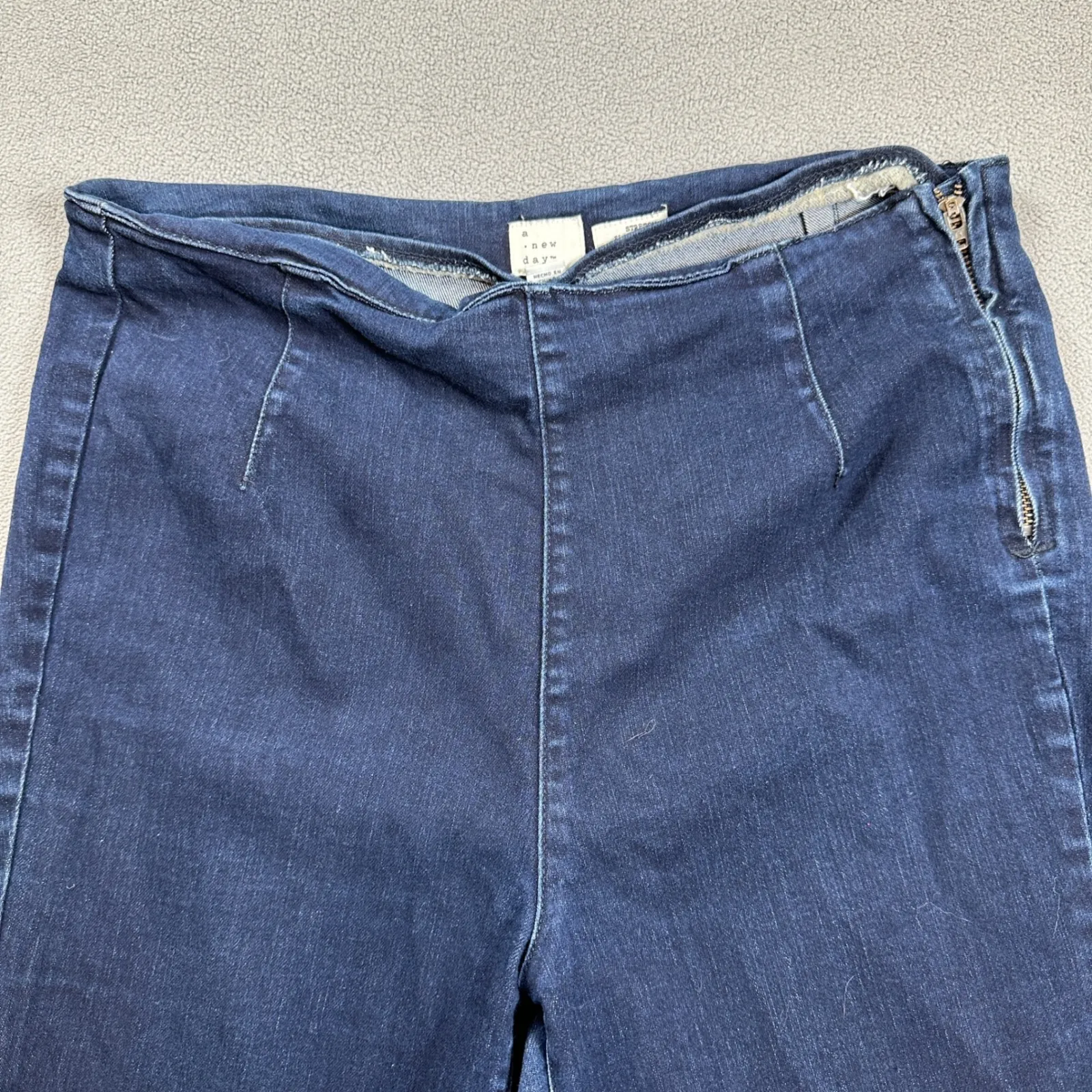 A New Day Womens Jeans 10 Skinny Leg Dark Wash Stretch Zip Fly Stretch Ankle Zip - Image 6