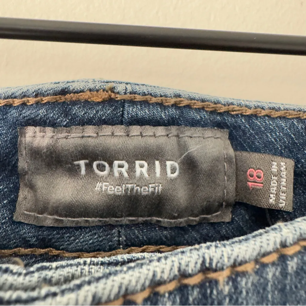 Torrid 3.5 Inch Vintage Stretch High-Rise Short Classic Blue Jean Shorts Denim - Image 9