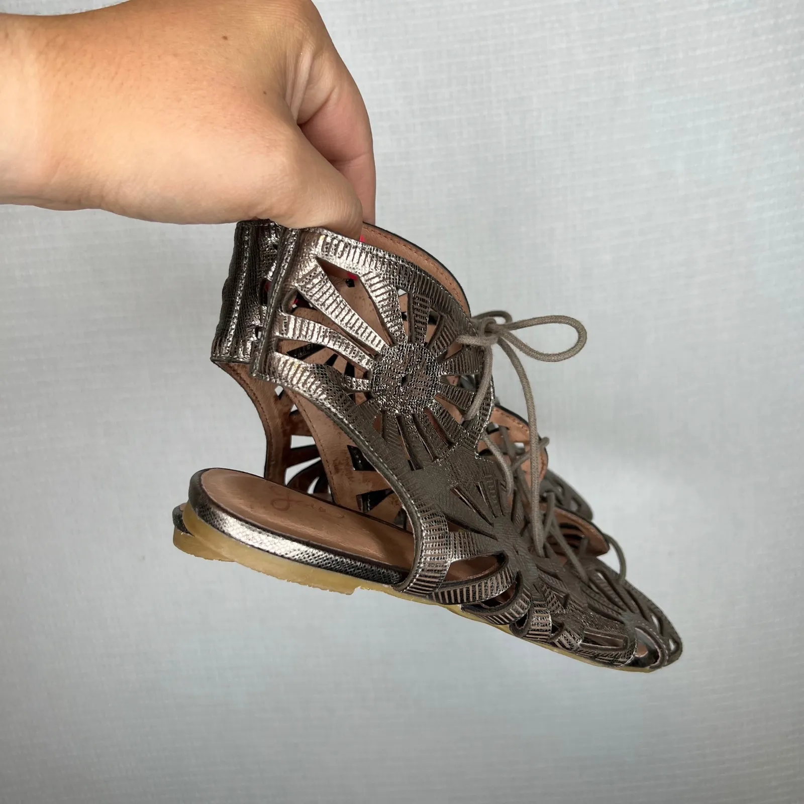 Joie Renee Women's Bronze Metallic Leather Lace Up‎ Gladiator Sandals - Image 3